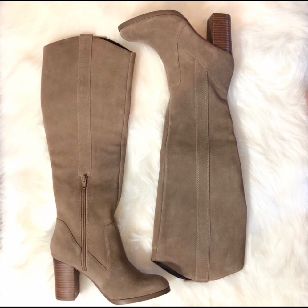 NWOB sole society suede boots